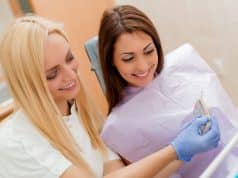 Carillas dentales: características, inconvenientes y ventajas de cada tipología Carillas dentales elección color